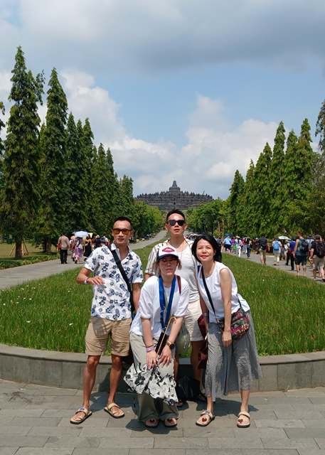 Hire a Car with Driver in Yogyakarta