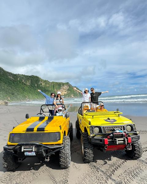 Hiring a car with driver in Yogyakarta