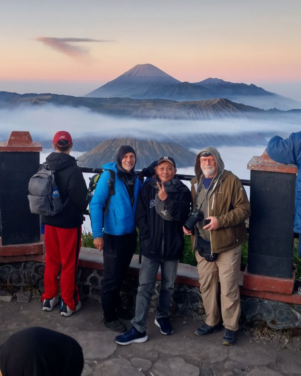 Private Car Rental with Driver from Yogyakarta to Bromo