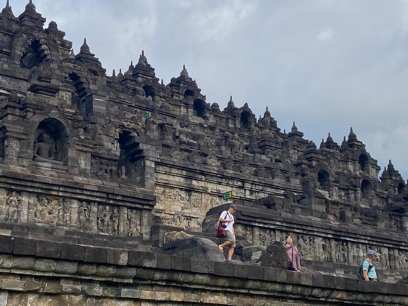 Rent a car with driver in Java Indonesia